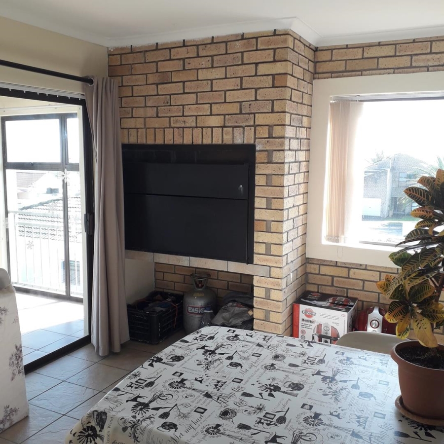 3 Bedroom Property for Sale in Myburgh Park Fase 2 Western Cape